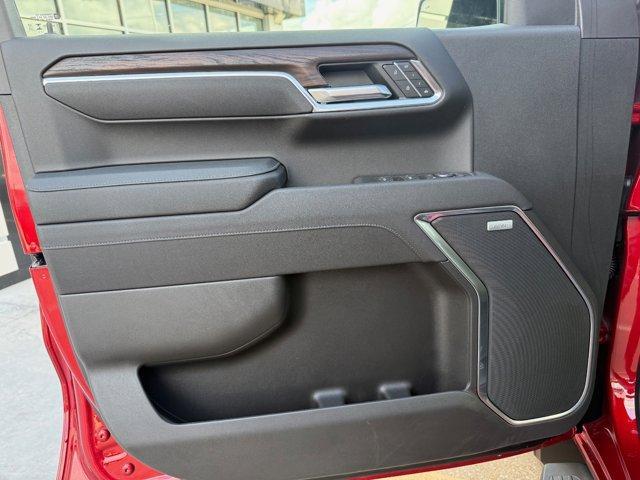 new 2025 GMC Sierra 1500 car, priced at $60,392