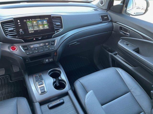 used 2022 Honda Pilot car, priced at $31,750