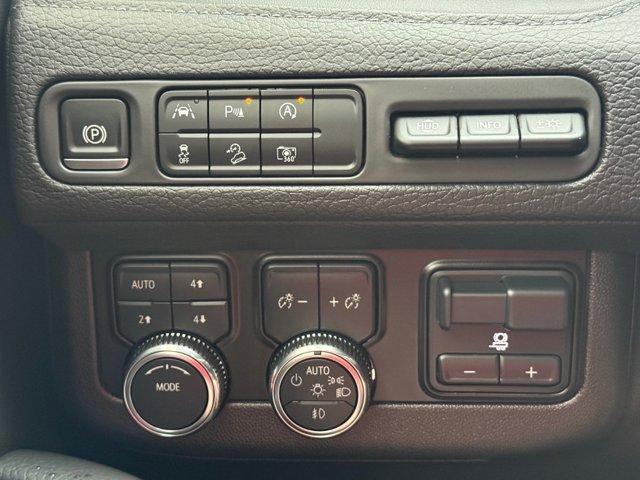 used 2024 GMC Yukon car, priced at $76,985