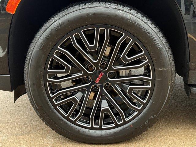 used 2024 GMC Yukon car, priced at $76,985