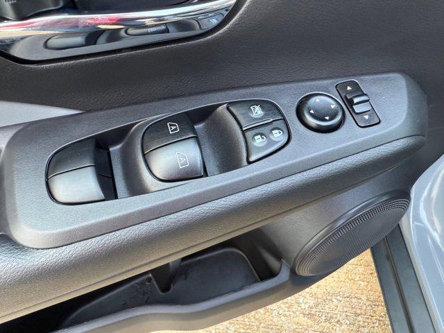 used 2023 Nissan Kicks car