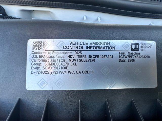new 2025 GMC Savana 2500 car, priced at $46,122