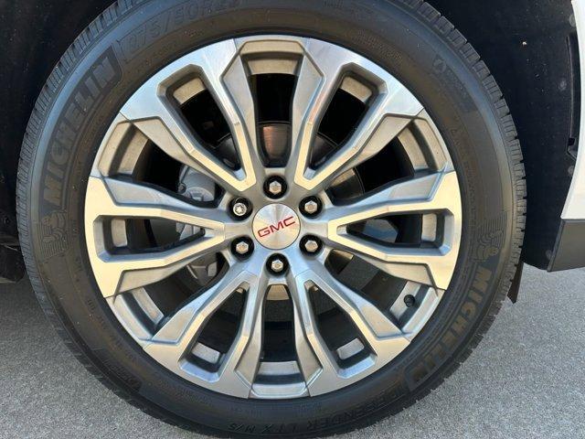 used 2021 GMC Yukon XL car, priced at $49,985