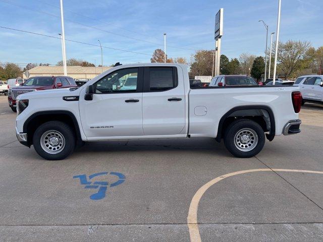 new 2025 GMC Sierra 1500 car, priced at $42,175