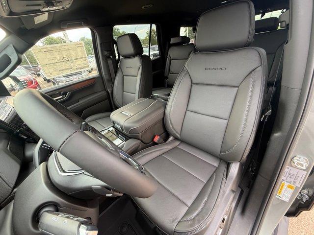 new 2025 GMC Yukon car, priced at $81,766