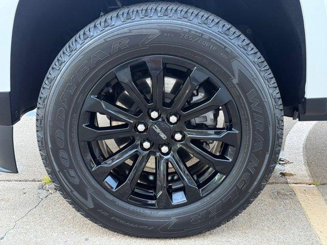 used 2022 GMC Canyon car, priced at $34,995