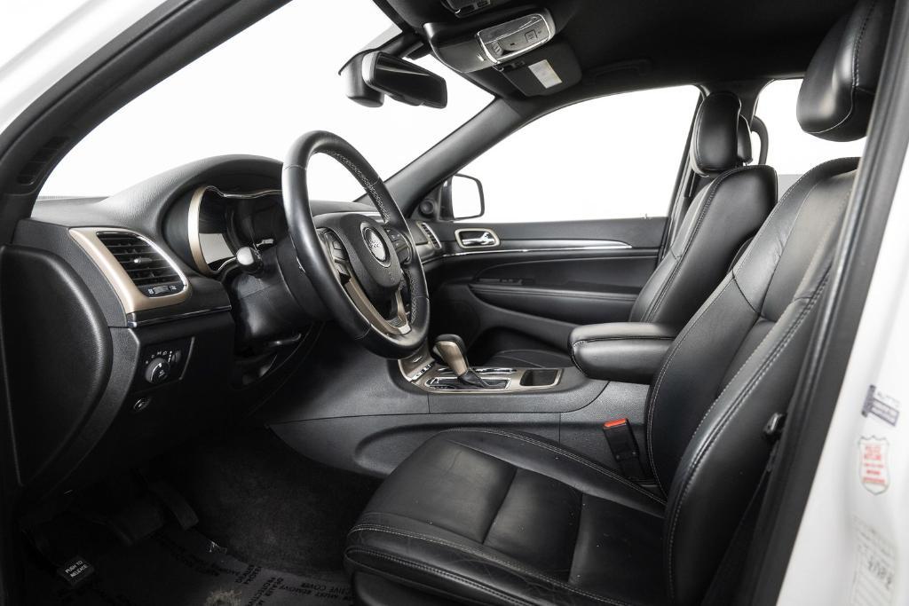 used 2016 Jeep Grand Cherokee car, priced at $13,995