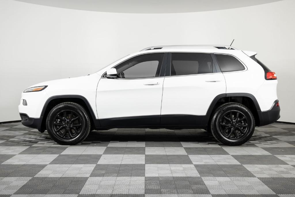 used 2016 Jeep Cherokee car, priced at $8,495