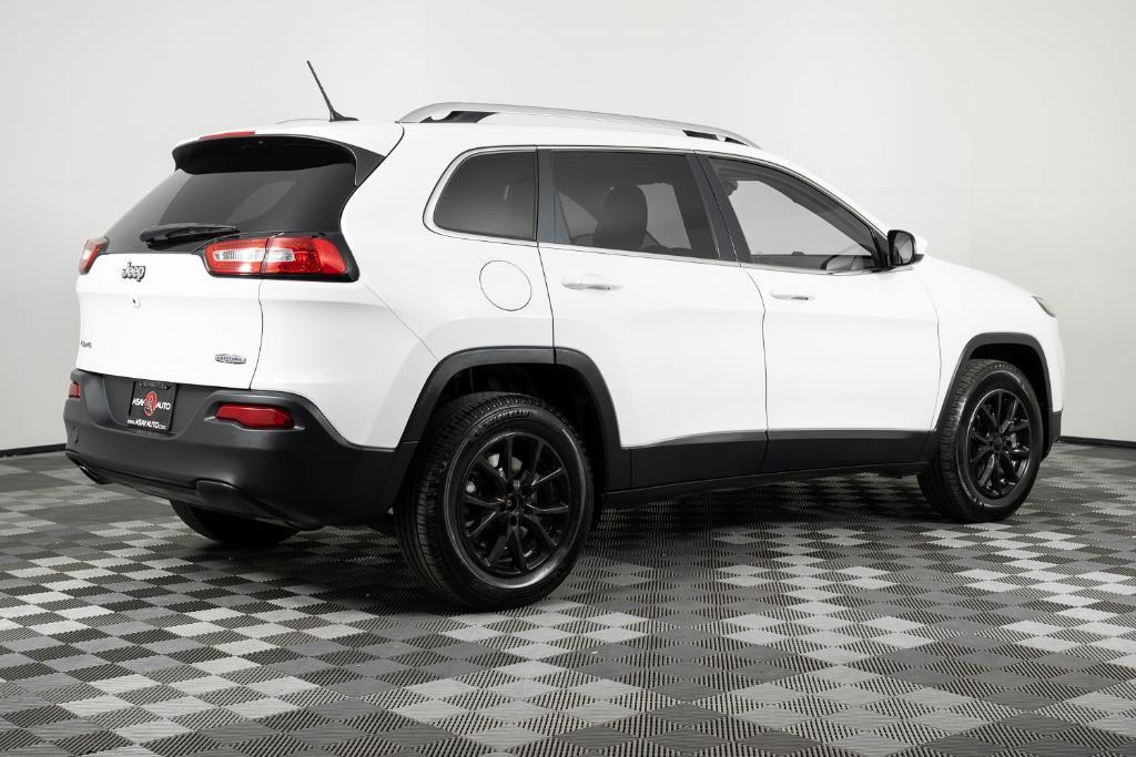 used 2016 Jeep Cherokee car, priced at $8,495