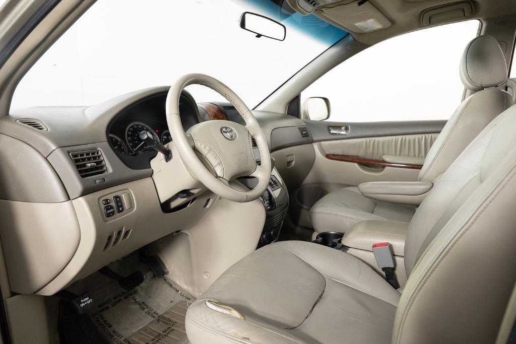 used 2004 Toyota Sienna car, priced at $3,995
