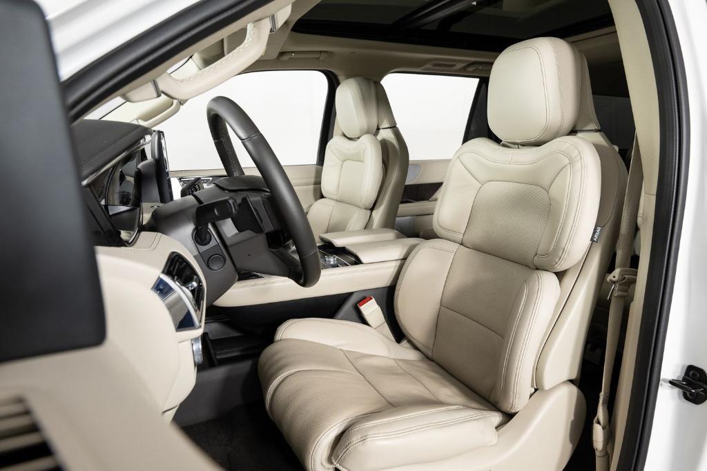 used 2021 Lincoln Navigator L car, priced at $51,995
