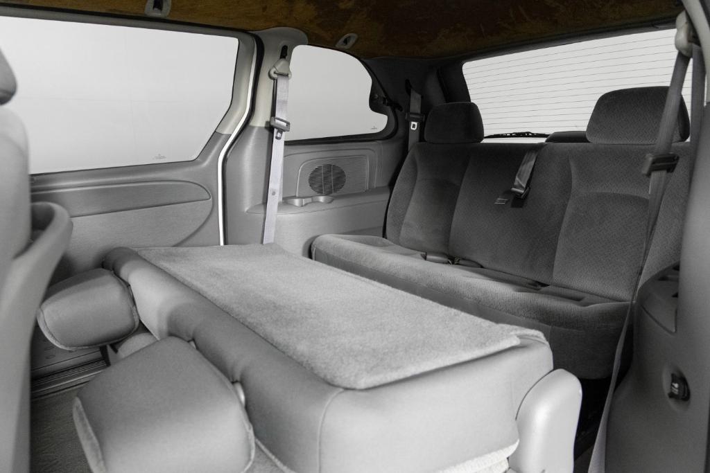 used 2006 Chrysler Town & Country car, priced at $3,995