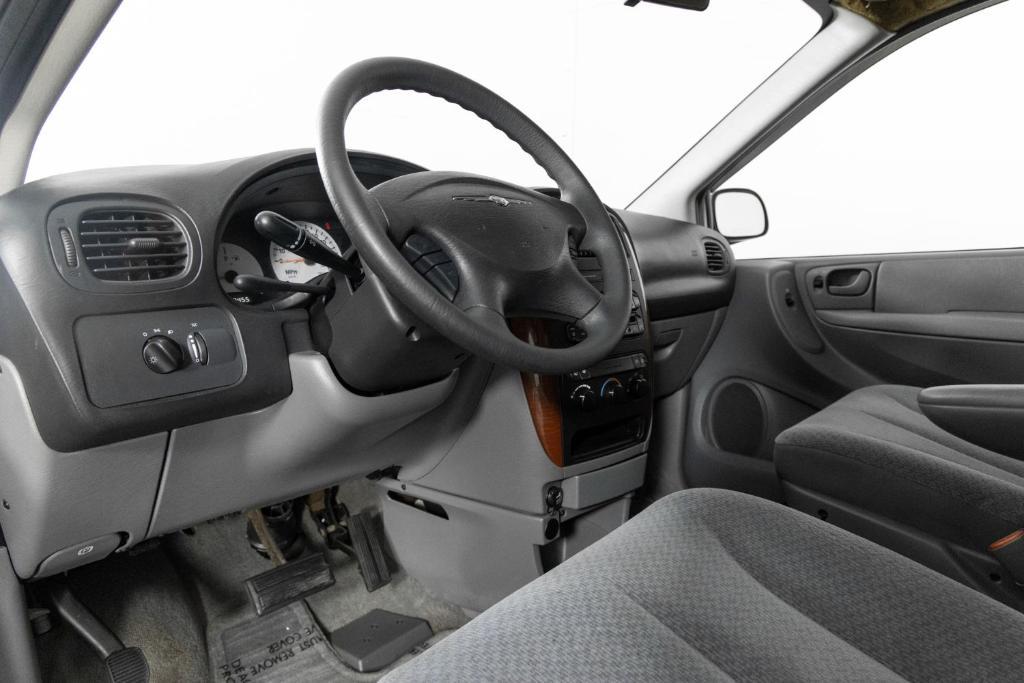 used 2006 Chrysler Town & Country car, priced at $3,995