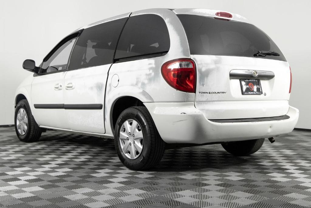 used 2006 Chrysler Town & Country car, priced at $3,995