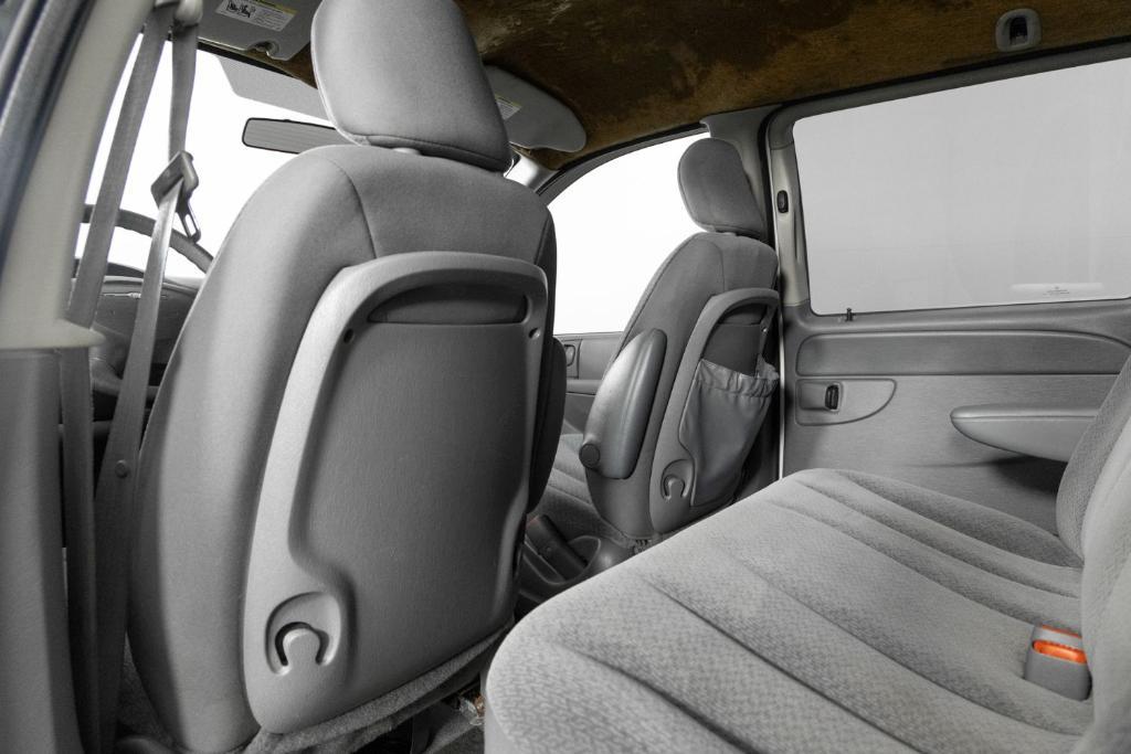 used 2006 Chrysler Town & Country car, priced at $3,995