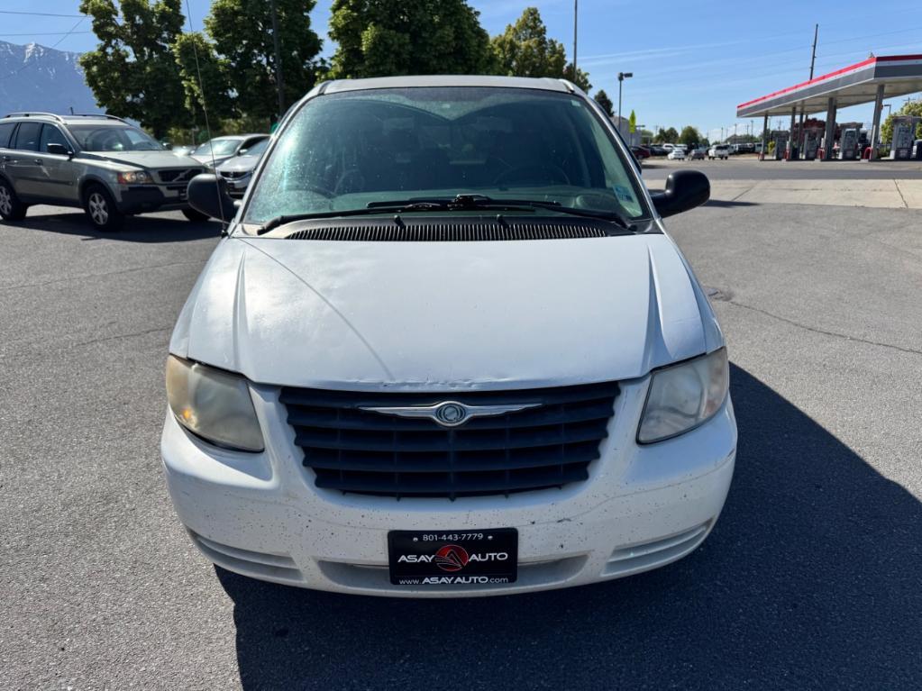 used 2006 Chrysler Town & Country car