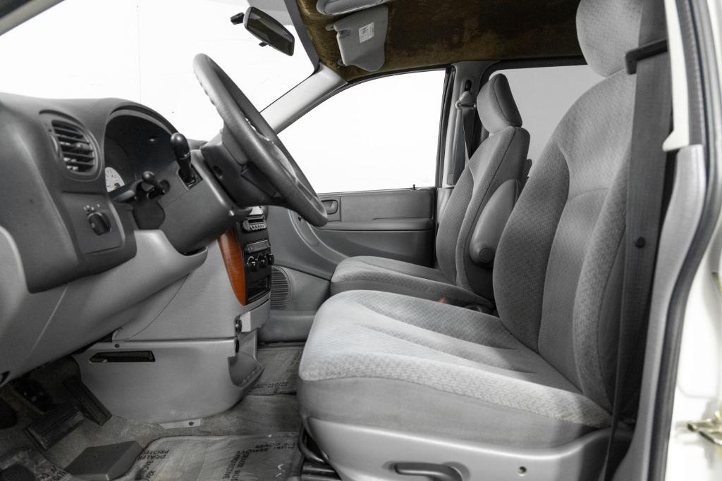 used 2006 Chrysler Town & Country car, priced at $3,995