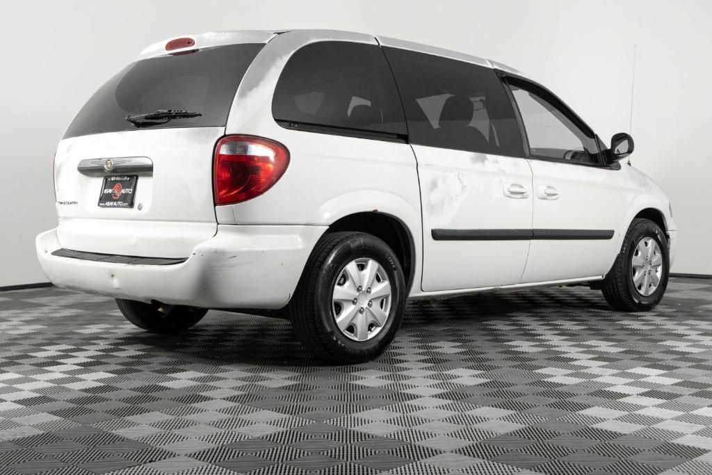 used 2006 Chrysler Town & Country car, priced at $3,995