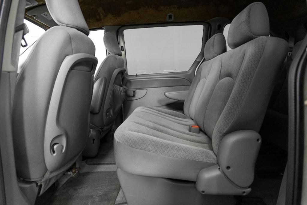 used 2006 Chrysler Town & Country car, priced at $3,995