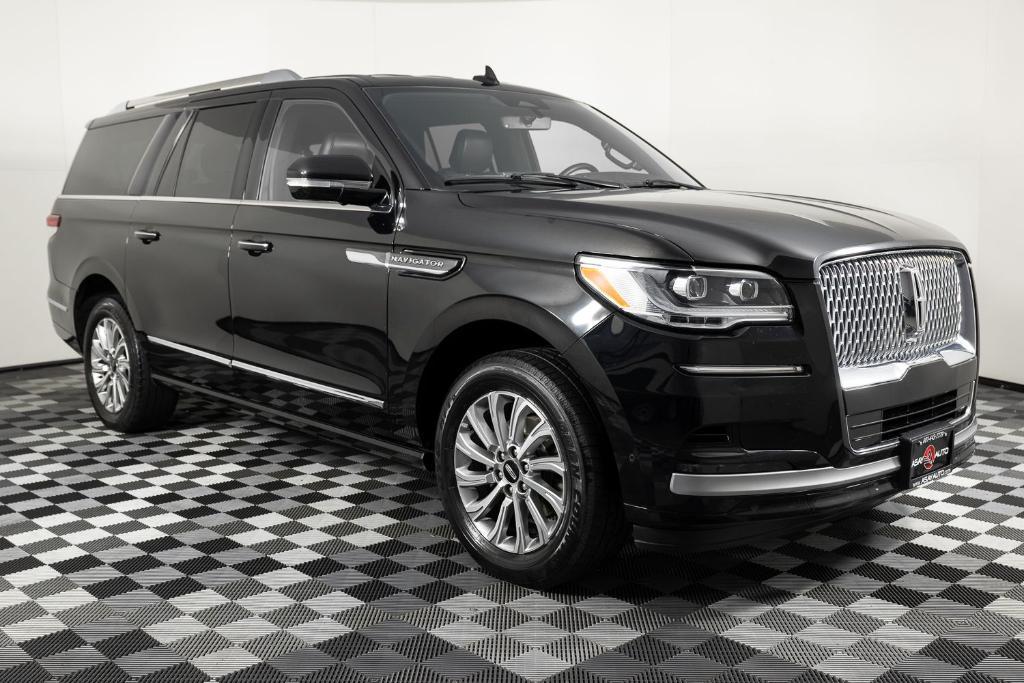 used 2022 Lincoln Navigator car, priced at $47,495