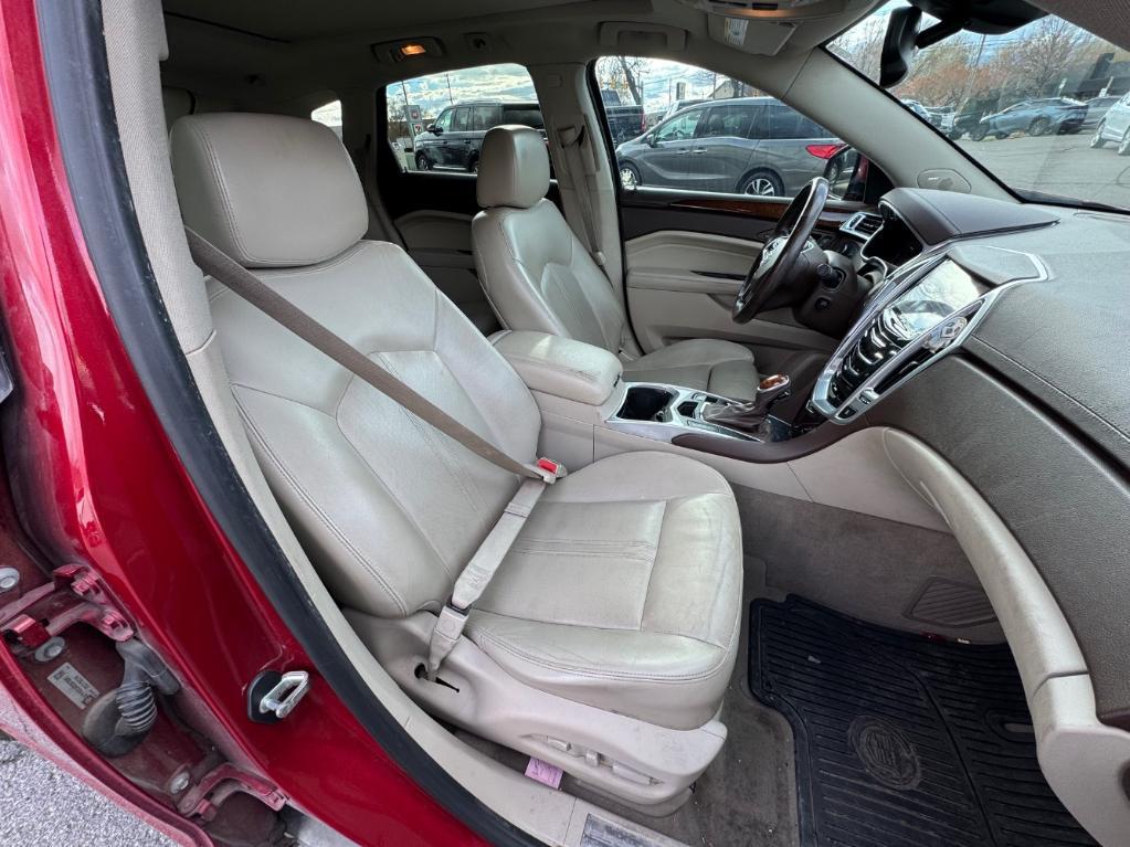 used 2013 Cadillac SRX car