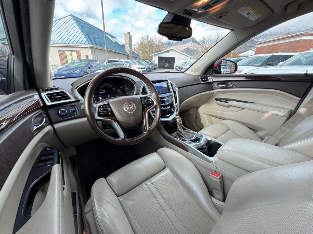 used 2013 Cadillac SRX car