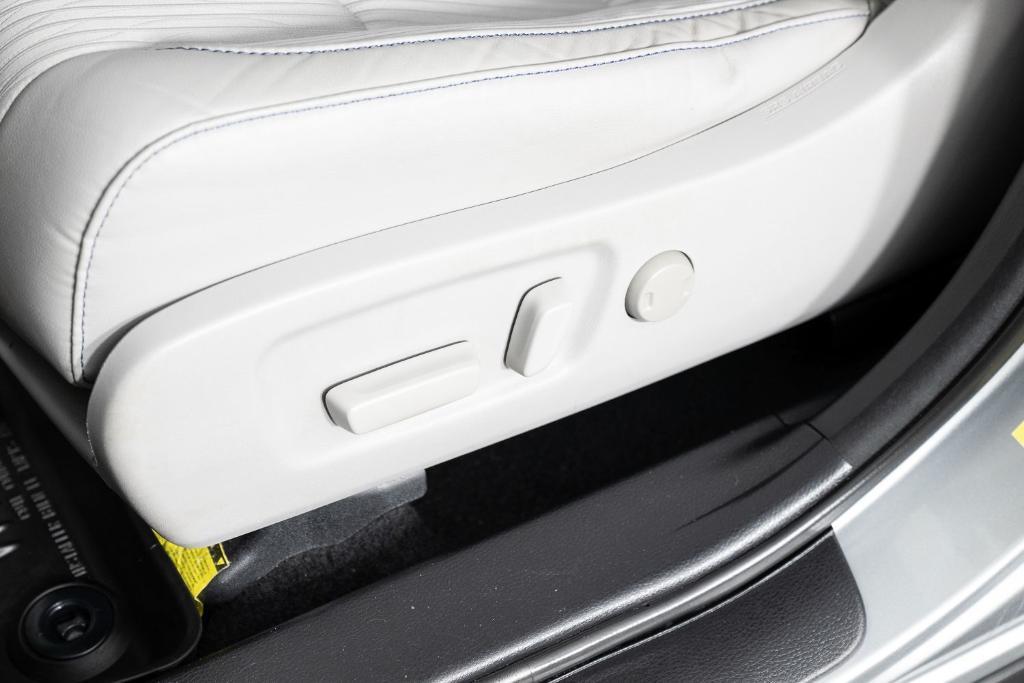 used 2018 Toyota Highlander car, priced at $24,995