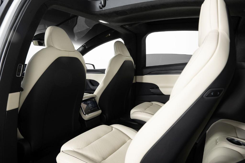 used 2022 Tesla Model X car, priced at $59,995