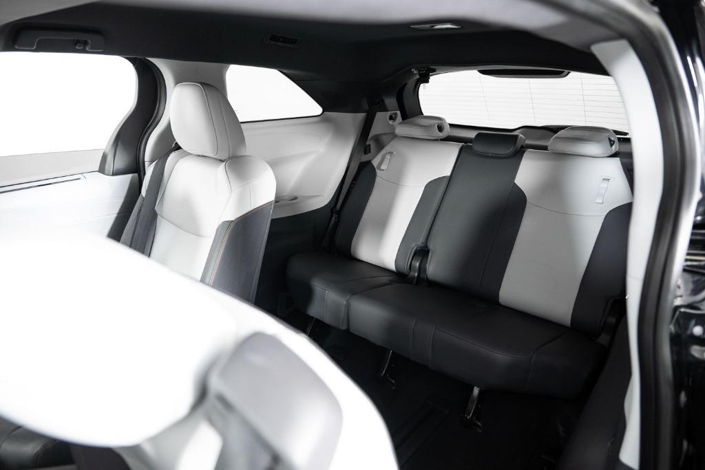 used 2022 Toyota Sienna car, priced at $44,495