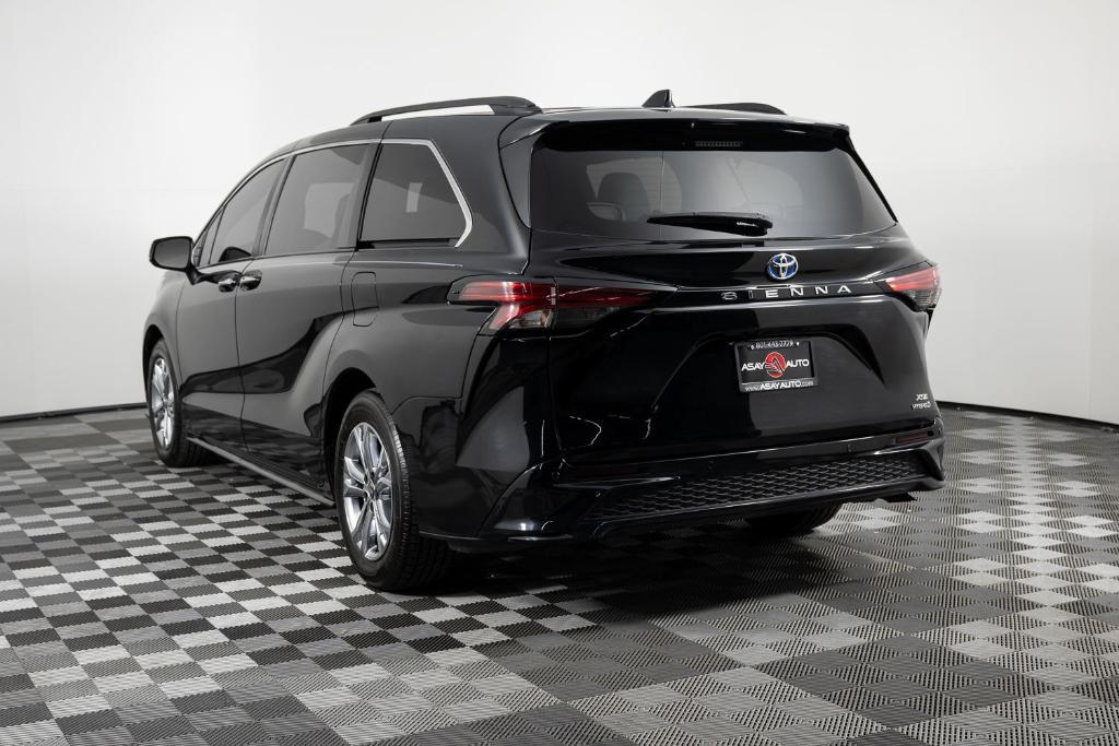 used 2022 Toyota Sienna car, priced at $44,495