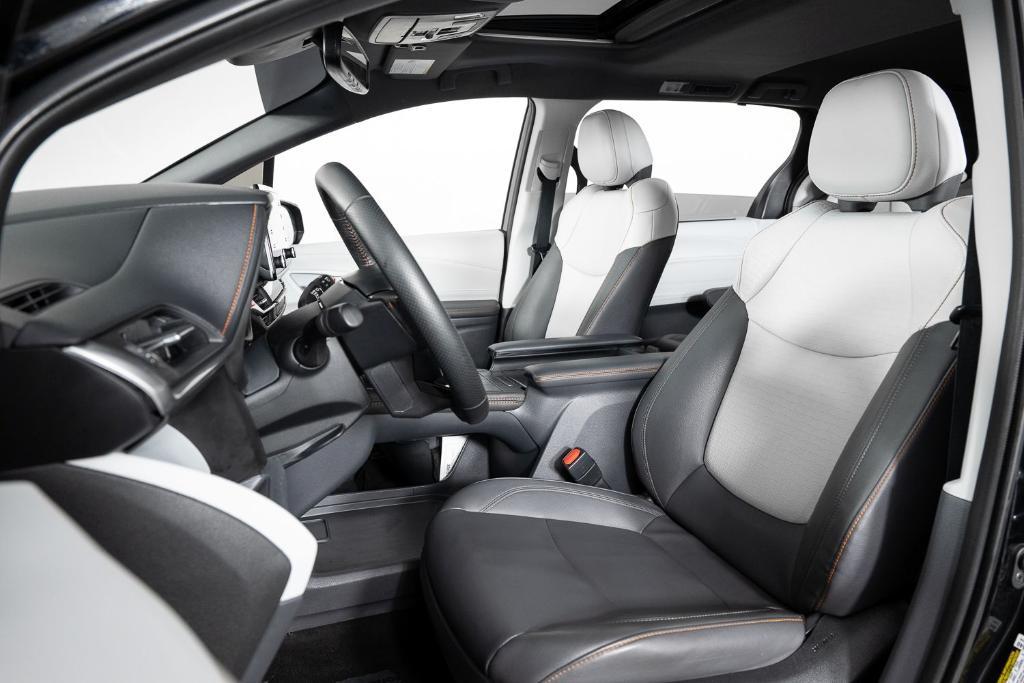 used 2022 Toyota Sienna car, priced at $44,495