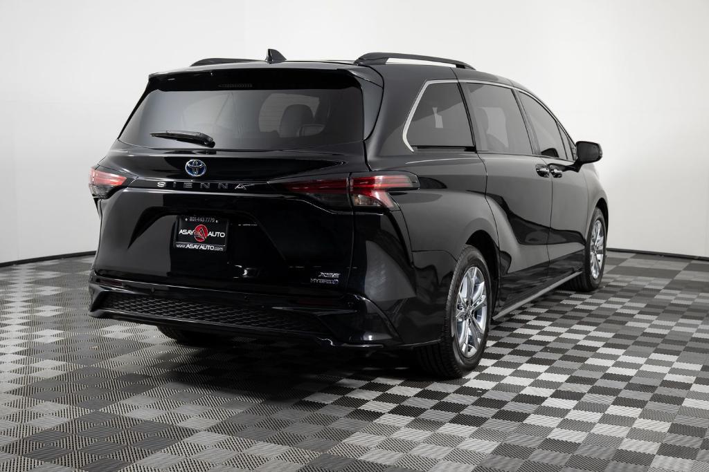 used 2022 Toyota Sienna car, priced at $44,495