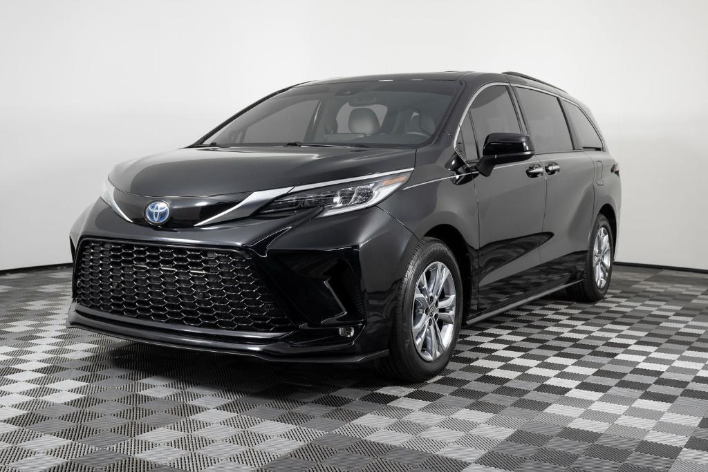used 2022 Toyota Sienna car, priced at $44,495