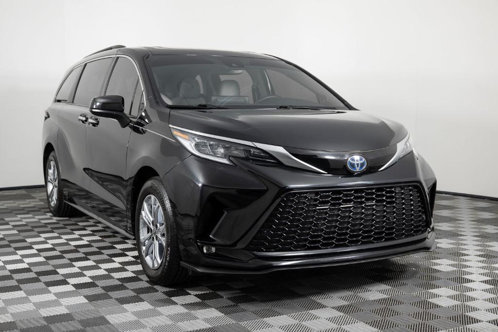 used 2022 Toyota Sienna car, priced at $44,495