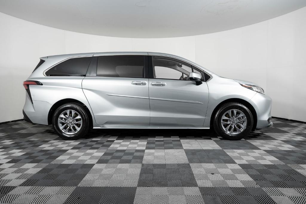 used 2022 Toyota Sienna car, priced at $35,995
