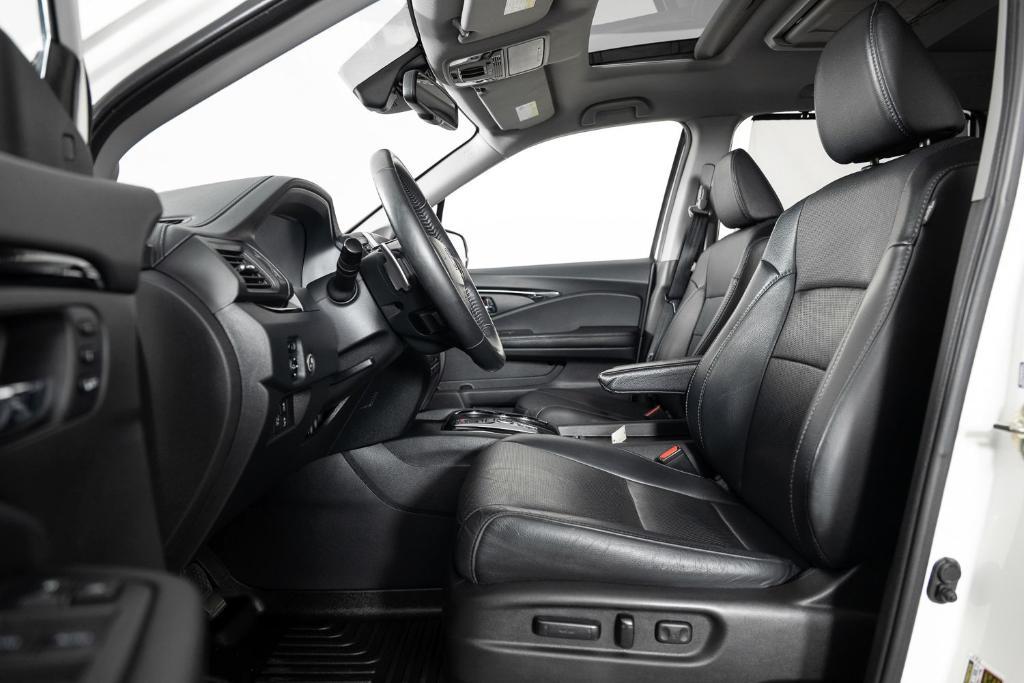used 2017 Honda Pilot car, priced at $25,995