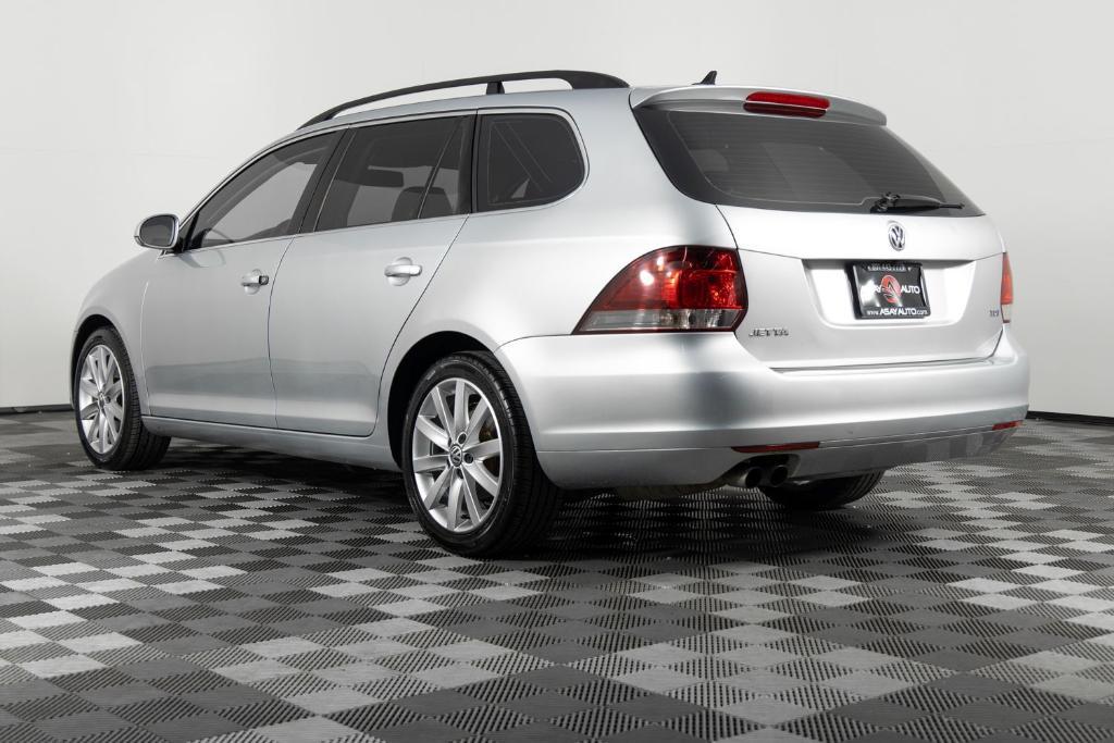 used 2014 Volkswagen Jetta SportWagen car, priced at $5,495