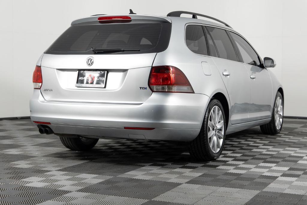 used 2014 Volkswagen Jetta SportWagen car, priced at $5,495