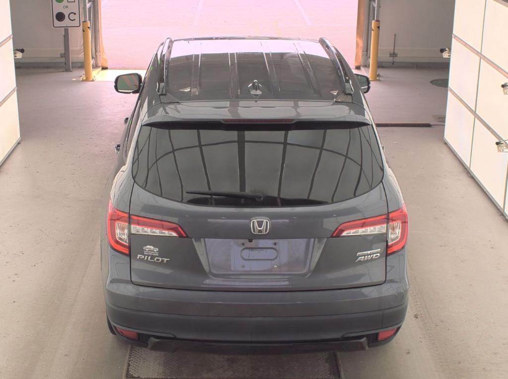 used 2022 Honda Pilot car, priced at $32,495