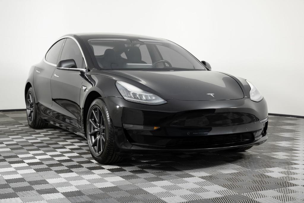 used 2018 Tesla Model 3 car