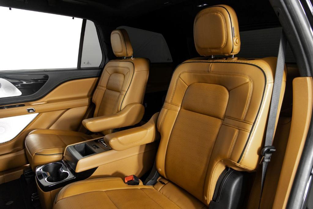 used 2020 Lincoln Aviator car, priced at $39,995