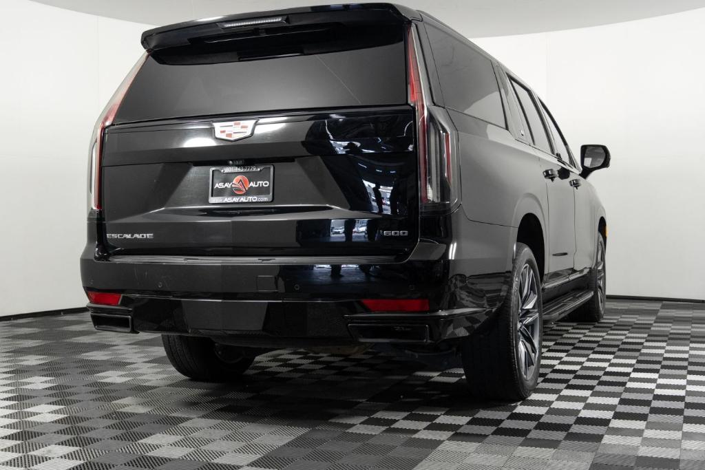 used 2023 Cadillac Escalade ESV car, priced at $67,495