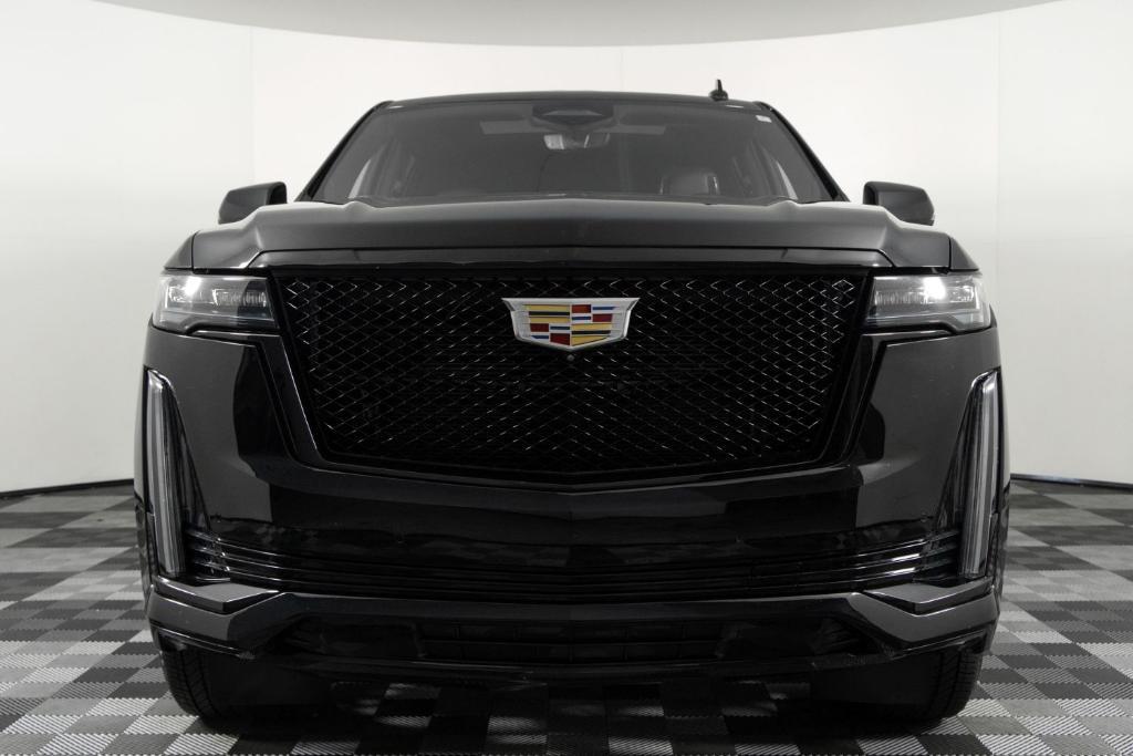 used 2023 Cadillac Escalade ESV car, priced at $67,495