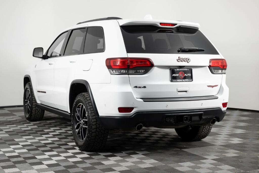 used 2017 Jeep Grand Cherokee car, priced at $14,995