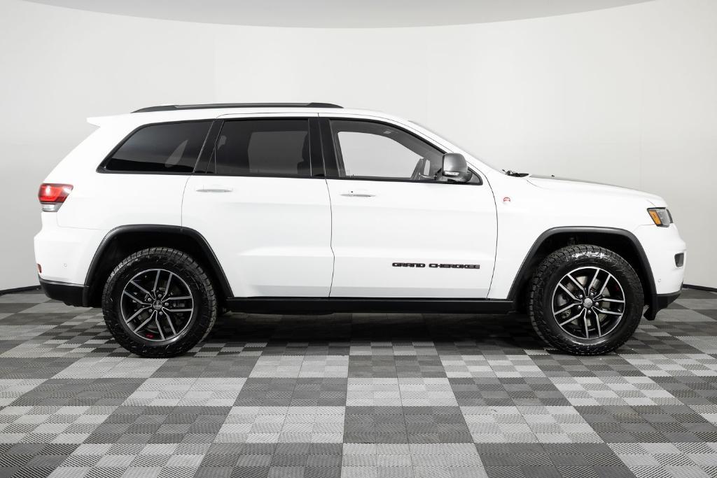 used 2017 Jeep Grand Cherokee car, priced at $14,995