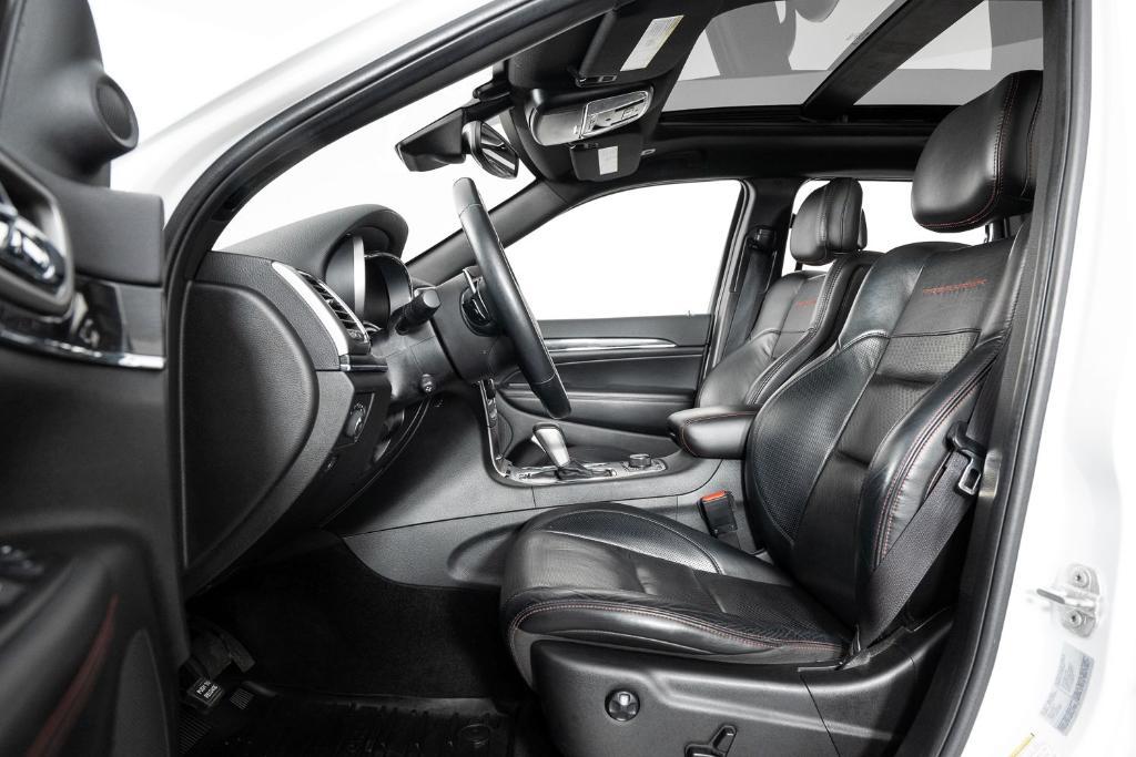 used 2017 Jeep Grand Cherokee car, priced at $14,995