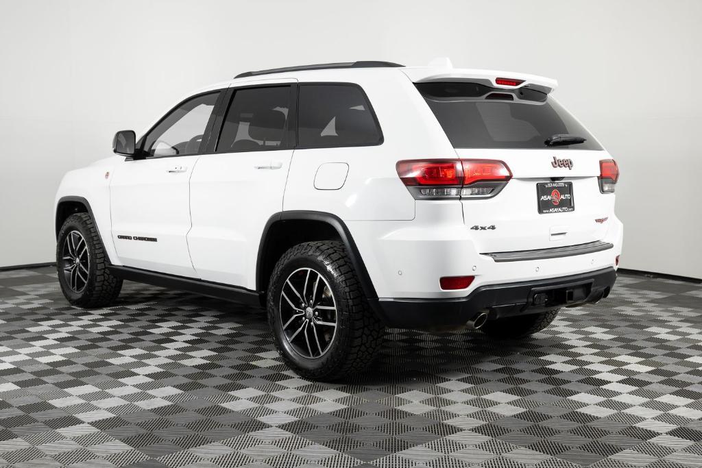 used 2017 Jeep Grand Cherokee car, priced at $14,995