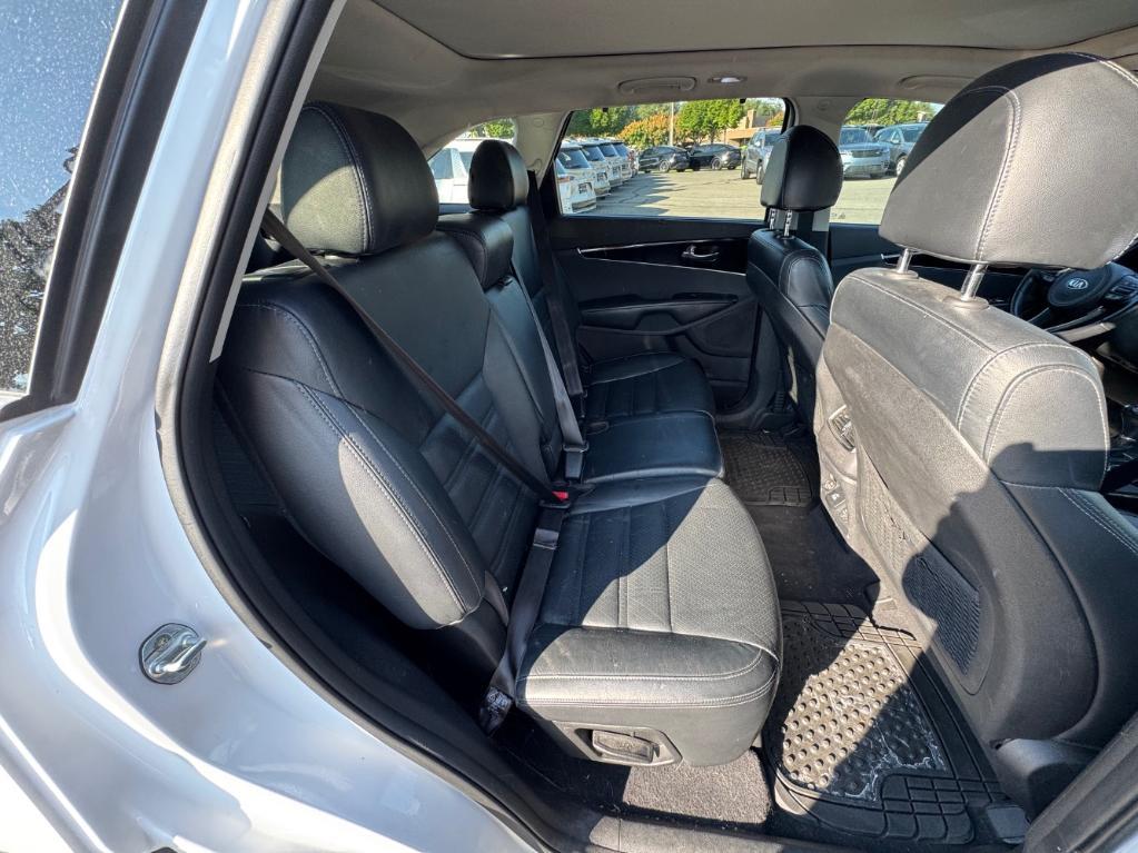 used 2018 Kia Sorento car