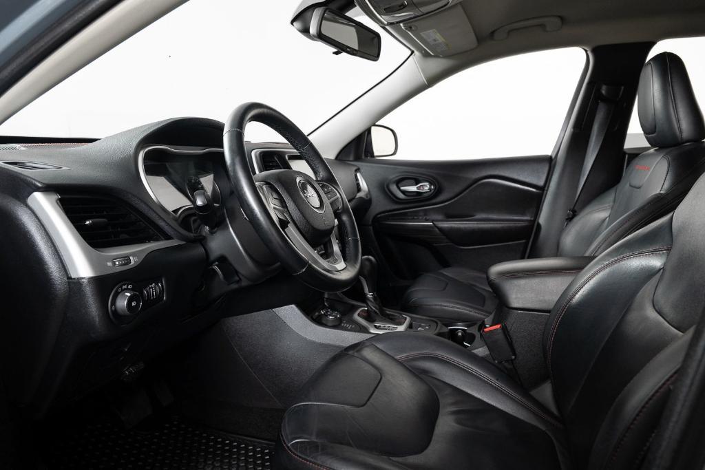 used 2014 Jeep Cherokee car, priced at $13,295