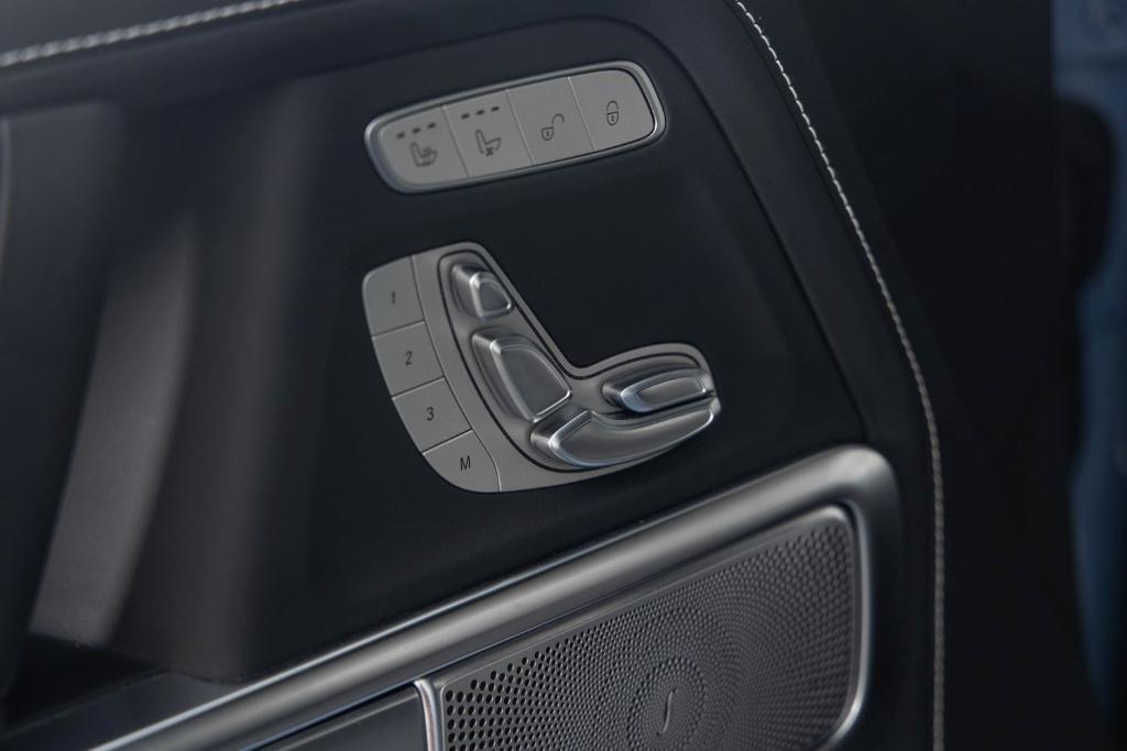 used 2025 Mercedes-Benz AMG G 63 car, priced at $229,995